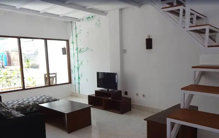 Гили Траванган: Villa Bintang