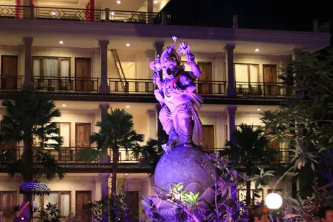 Om Ham Retreat and Resort — фото 1