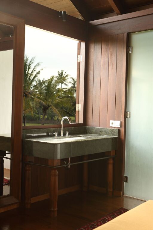 Блахбату: Jeeva Saba Bali