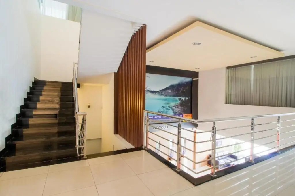 Бандунг: OYO Flagship 3753 Cassa Dua Hotel