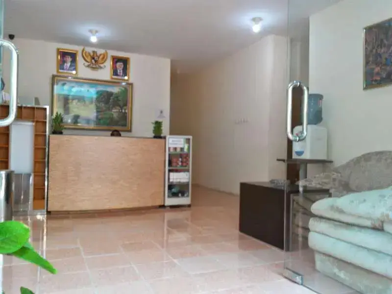 Южный Тангеранг: Oyo 145 Wisma Syariah Cmc
