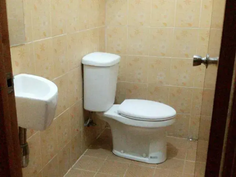 Южный Тангеранг: Oyo 145 Wisma Syariah Cmc