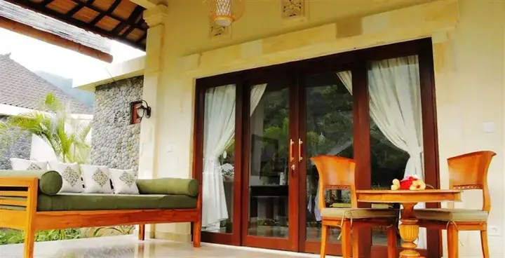 Бунутан: Golden Buddha Cottages