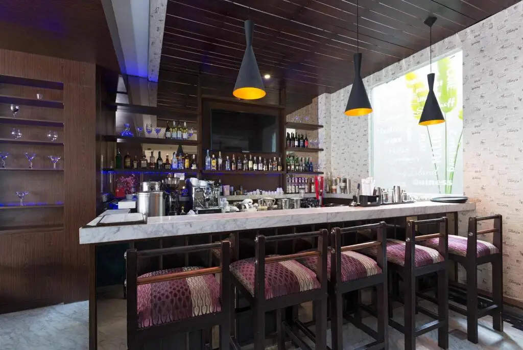 Джакарта: RedDoorz Plus near Blok M Square