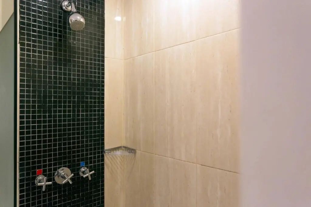 Джакарта: RedDoorz Plus near Blok M Square