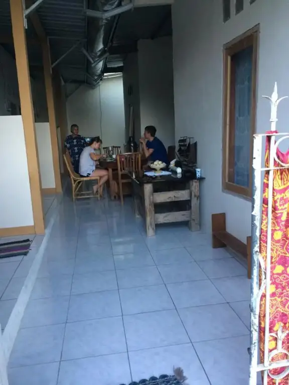 Мангсит: Jeges Homestay