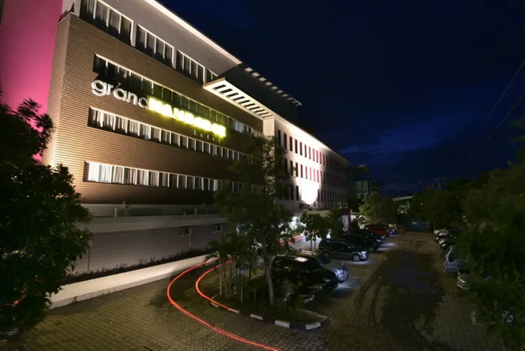 Банда-Ачех: Grand Nanggroe Hotel