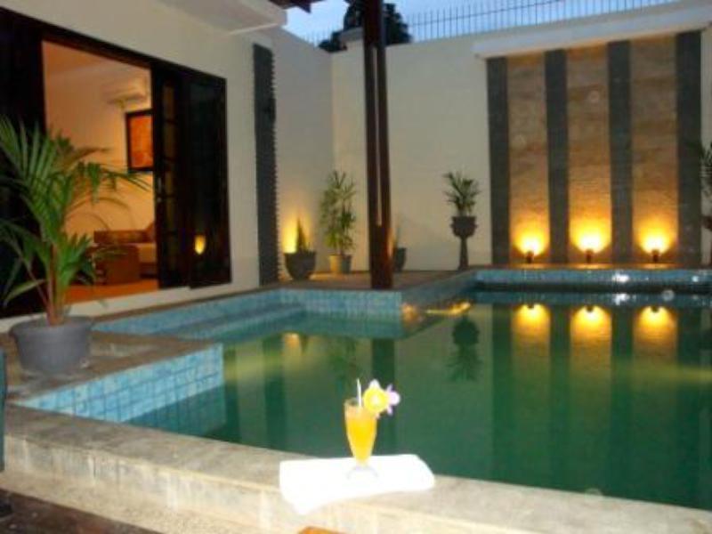 Соронг: The Luxio Hotel