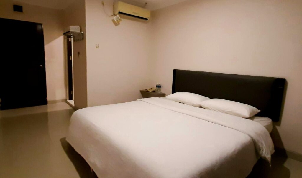 Батам: The Music Hotel