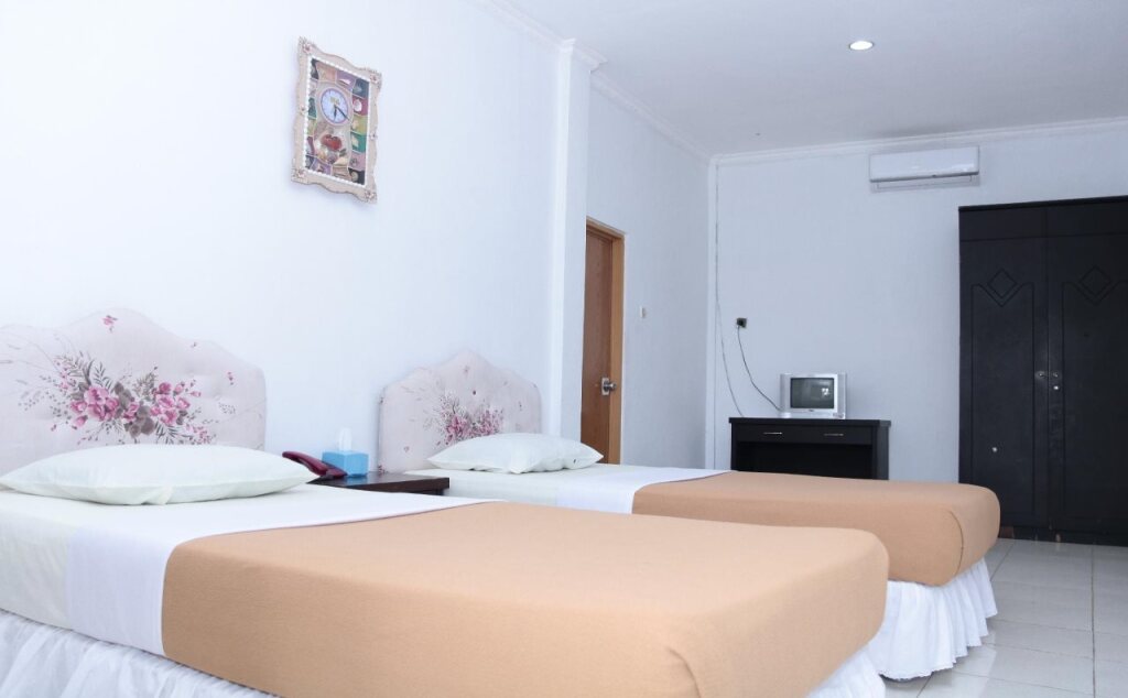 Амбон: RedDoorz Plus @ Tirta Kencana Hotel