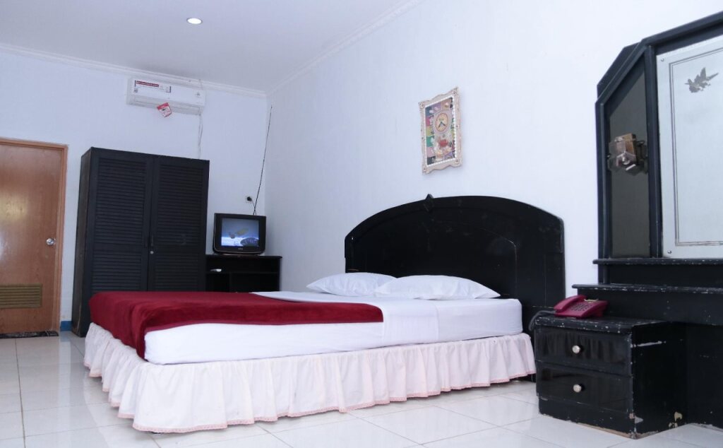 Амбон: RedDoorz Plus @ Tirta Kencana Hotel