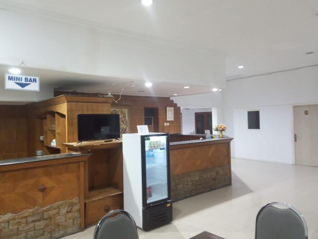 Суракарта: Hotel Sanashtri