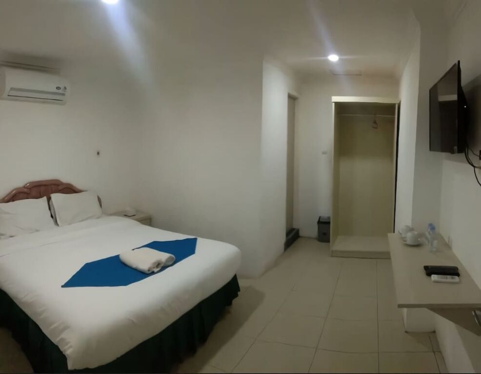 Суракарта: Hotel Sanashtri