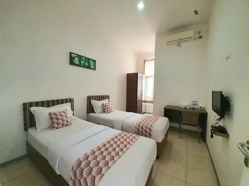 Сурабая: Feliz Guest House