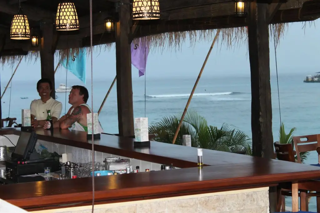 Лембонган-Айленд: Coconuts Beach Resort