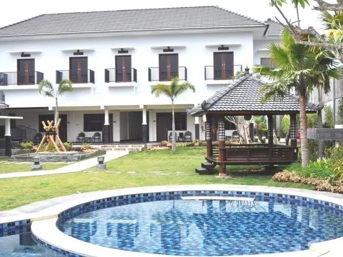 Бату: Sumber Hotel
