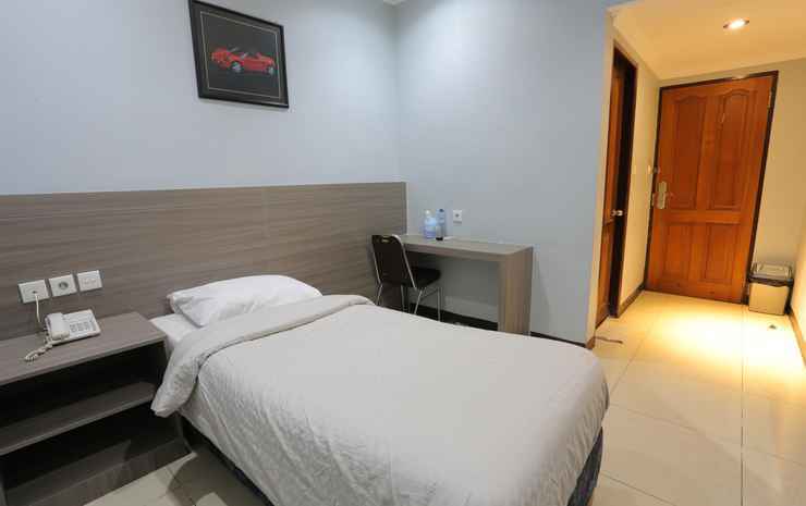 Таракан: Hotel Makmur