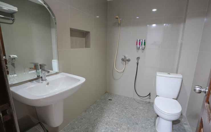 Таракан: Hotel Makmur