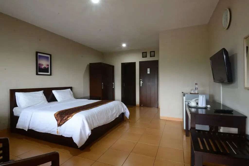 Лембанг: Lemon Hotel