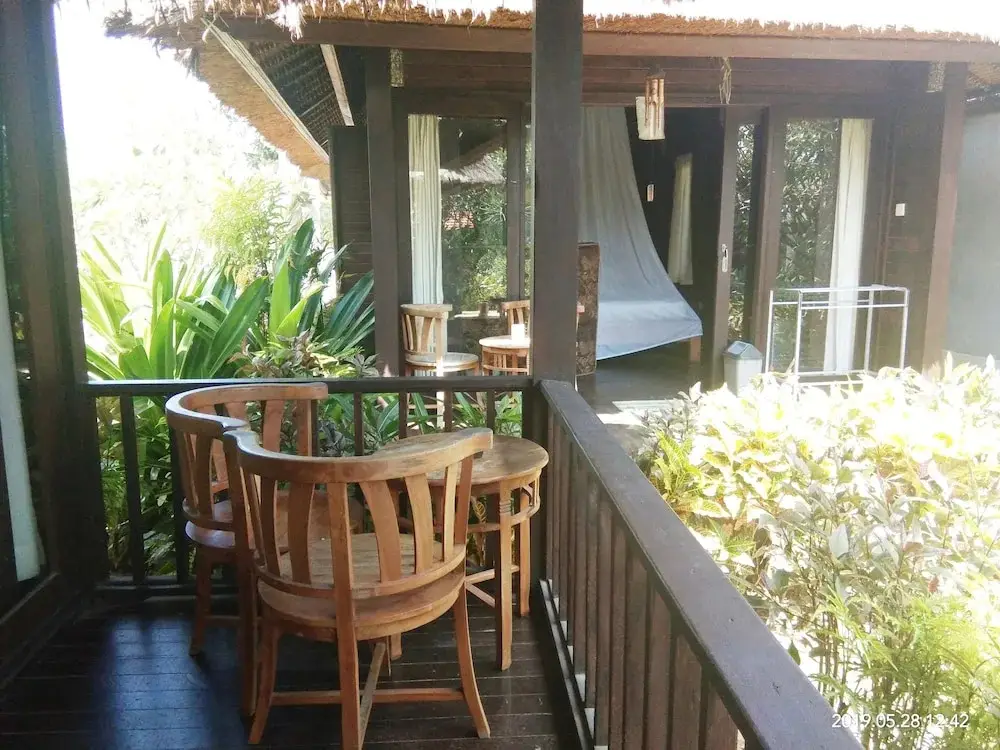 Лембонган-Айленд: Rigils Bungalow & Restaurant