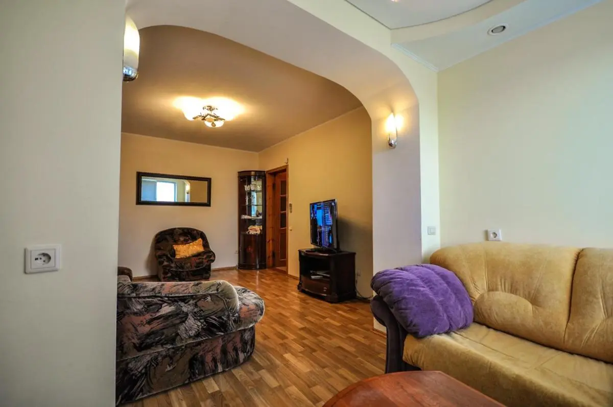 Новороссийск: Apartment on Tolstogo 17