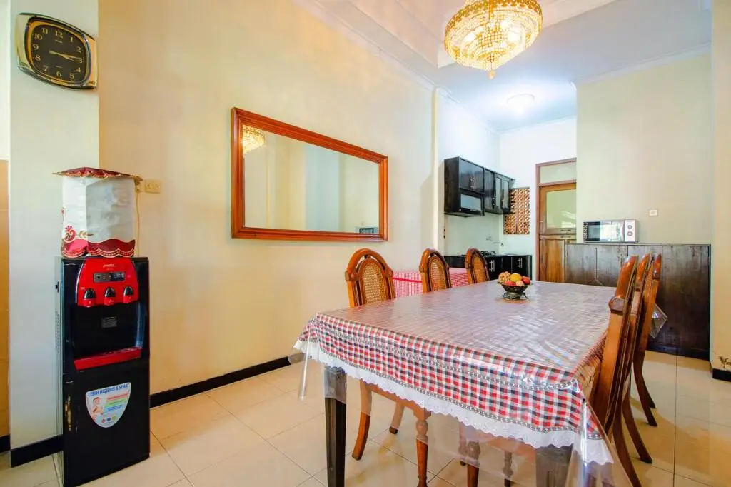 Ngaglik: Oyo 1650 Griya Joglo Homestay