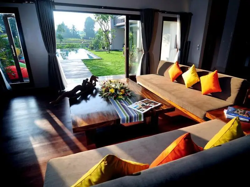 Переренан: Villa Sanga