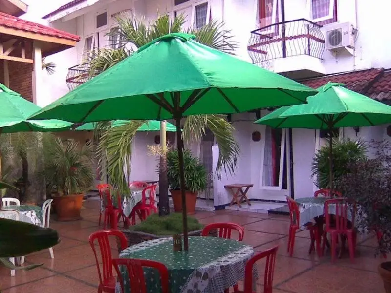 Манадо: Rockrand Hotel