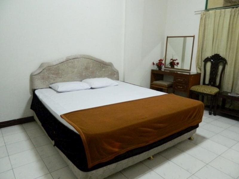 Суракарта: Hotel Tirtonadi Permai