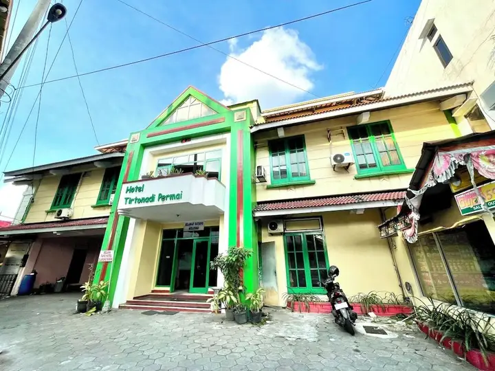 Суракарта: Hotel Tirtonadi Permai