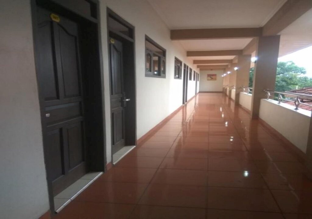 Сраген: Graha Hotel