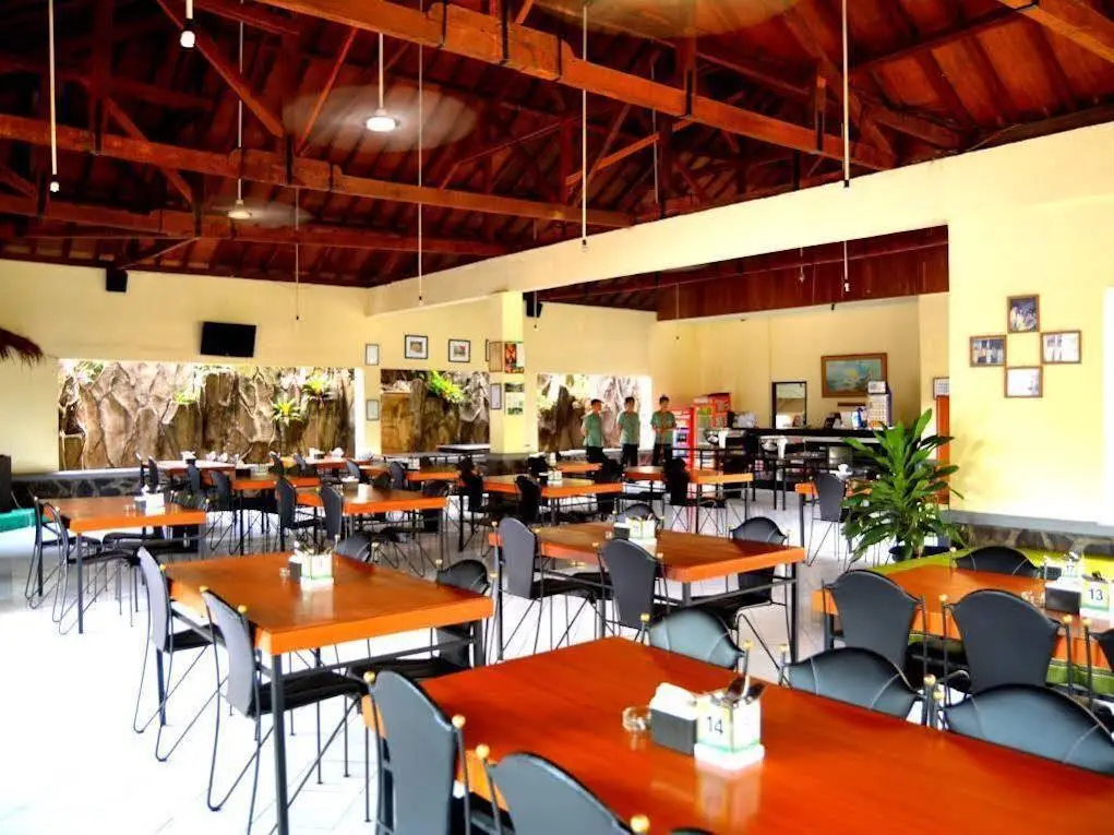 Барос: Augusta Sukabumi