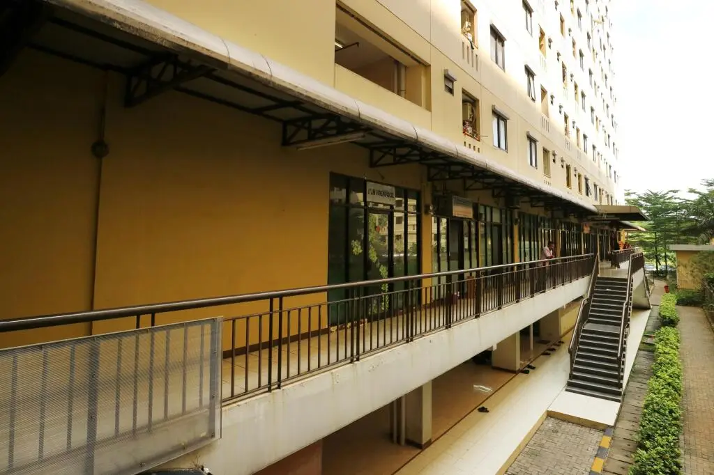 Джакарта: The London Living Apartment at Kebagusan City