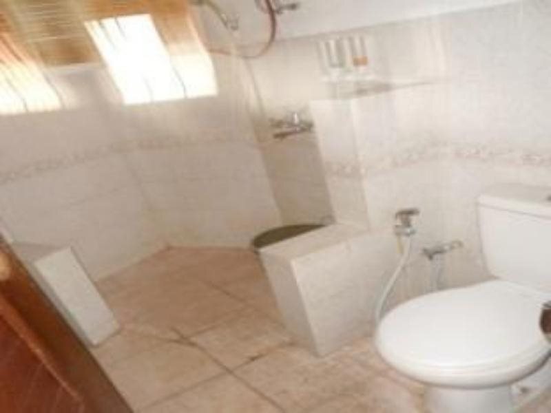 Травас: Nasta Inn Trawas