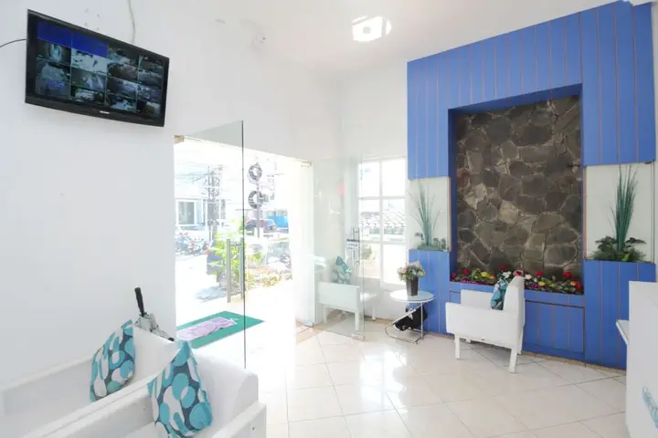 Семаранг: Myzone Homtel