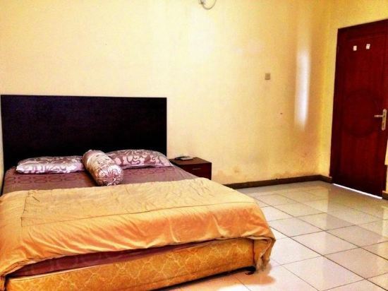 Джакарта: Kemang Place near Lippo Mall Kemang Mitra RedDoorz
