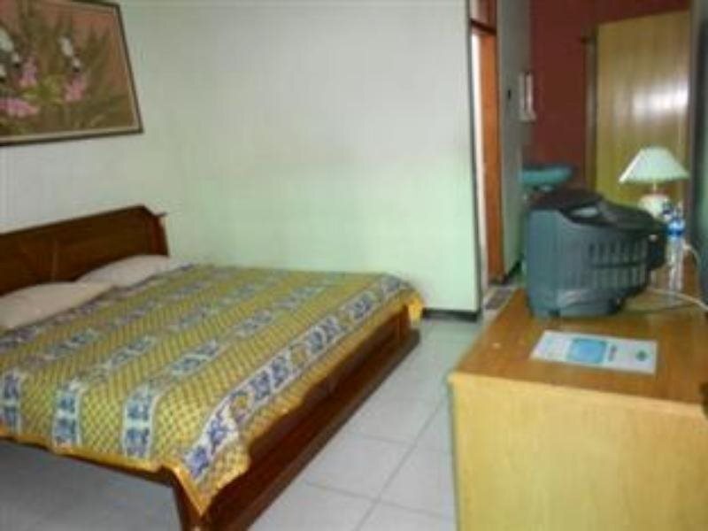 Бату: Hotel Pitaloka Palereman