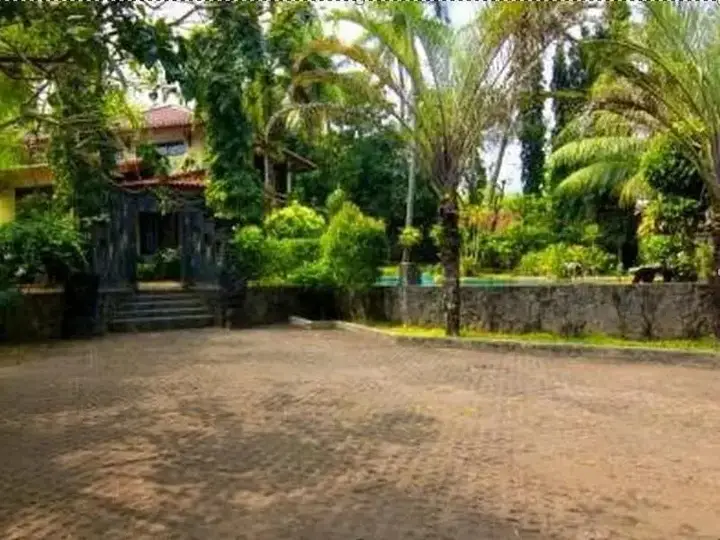Аньер: The Tirtha Arumdalu Villas