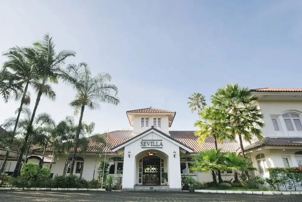 Мунгкид: Sevilla Resort