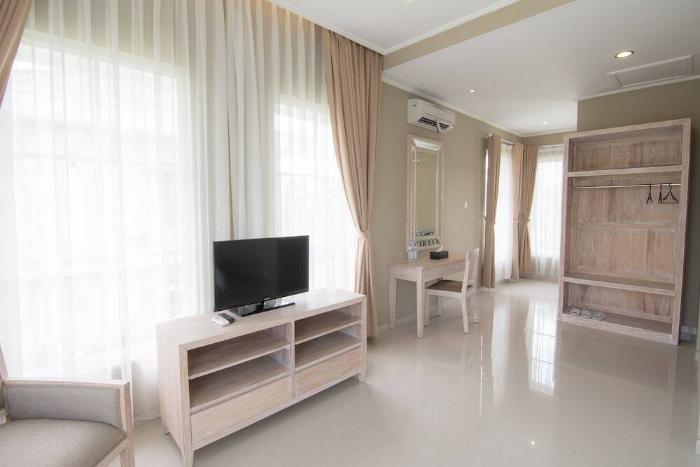 Мунгкид: Sevilla Resort