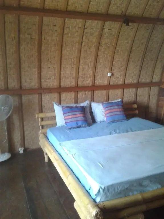 Jerowaru: Hakiki Inn