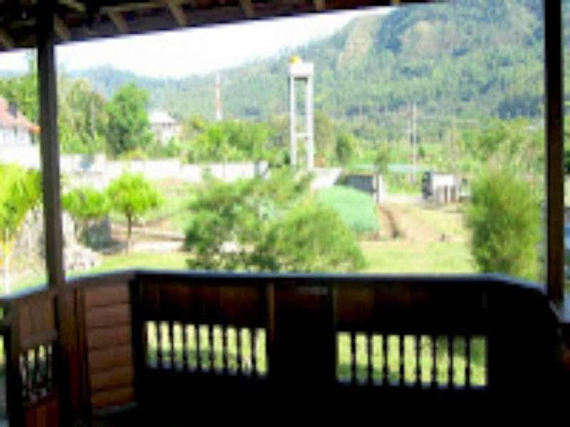 Бату: Villa Rumah Kayu