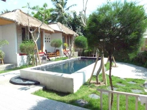 Гили Траванган: Duarsa Bungalows