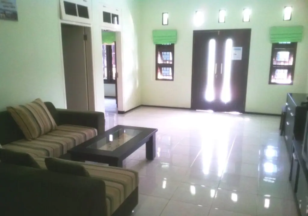 Бату: Villa Keluarga "Pondok Daun"
