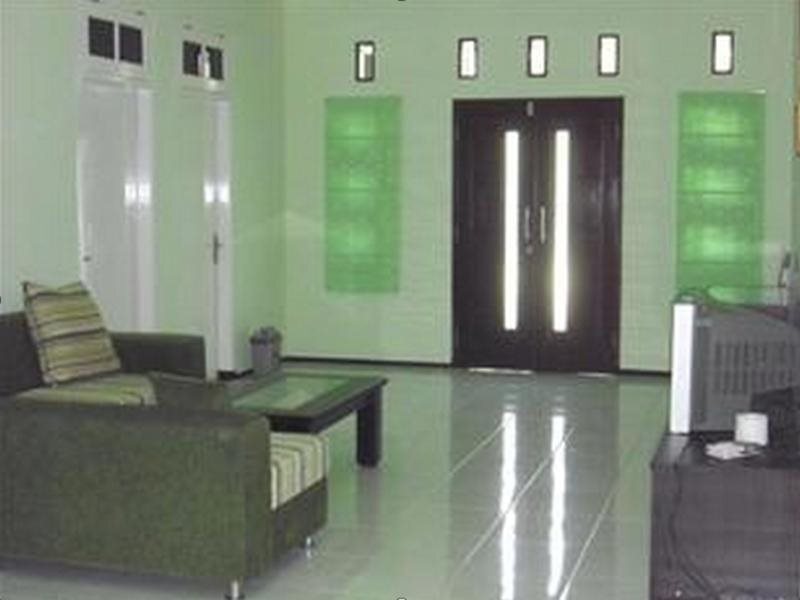 Бату: Villa Keluarga "Pondok Daun"