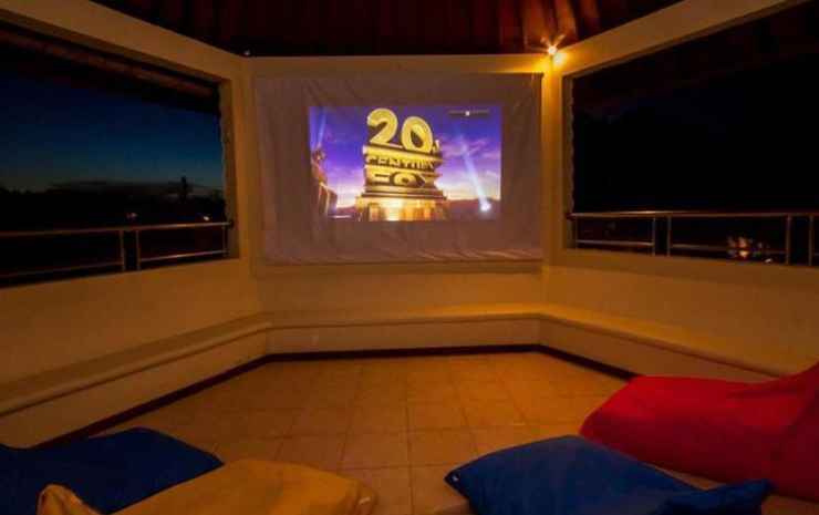 Переренан: Beachfront Villa Vacation in Bali