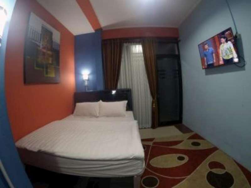 Маланг: Fazle Mawla Guest House