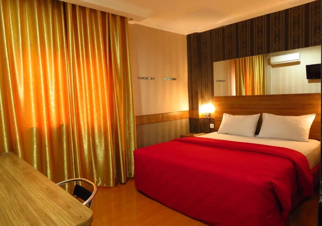 Медан: Hotel Menara Lexus