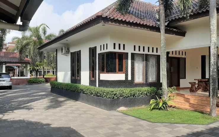 Pondok Indah Beach Hotel — фото 1