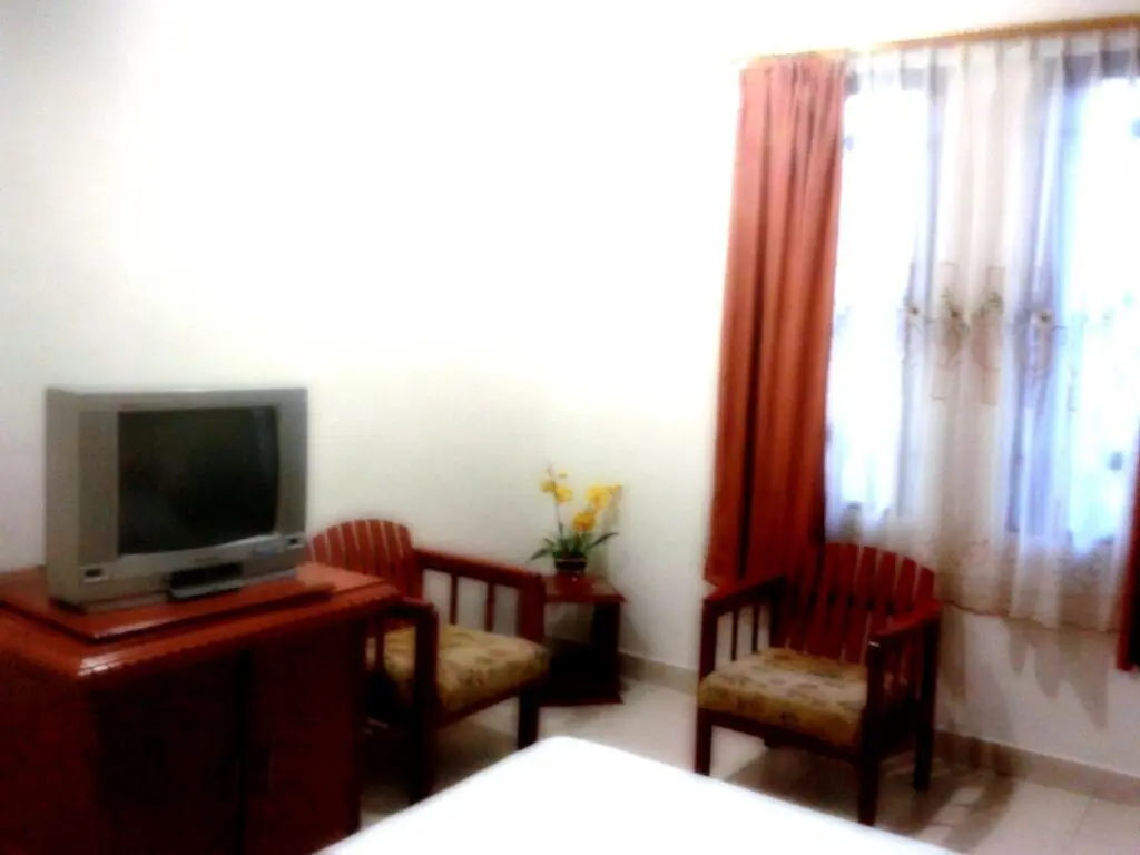 Биак: Basana Inn